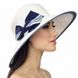 Жіночі капелюхи білі з бантом темно-синього кольору D 007-02.05
