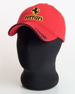 Мужская бейсболка с автологотипом "Ferrari" красного цвета (лакоста пятиклинка)