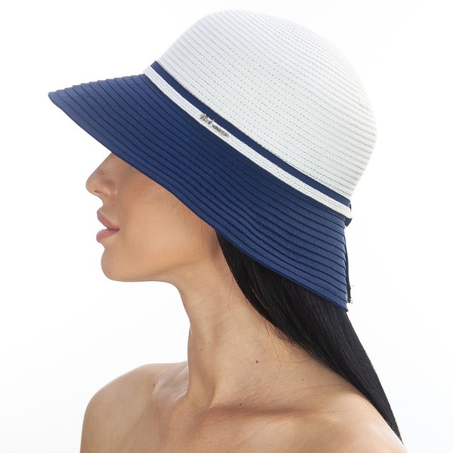 Летняя шляпка белая с синим полем D 174-02.05