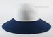 Стильная шляпа белая с синим полем D 175-02.05