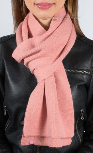 Гарний універсальний в'язаний шарф S-1 персикового кольору