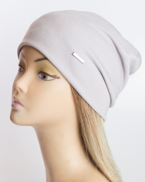 Жіноча шапка ковпак Пірсинг утеплена світло-сірого кольору 3911