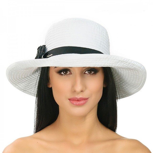 Женская моделируемая белая шляпа с черным цветком D 001-02.01