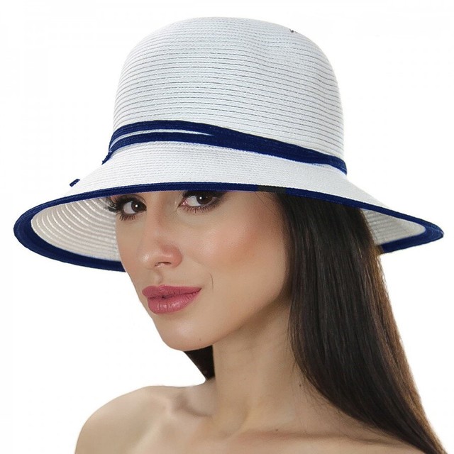 Білий капелюшок з синьою стрічкою середнє поле D 130-02.04