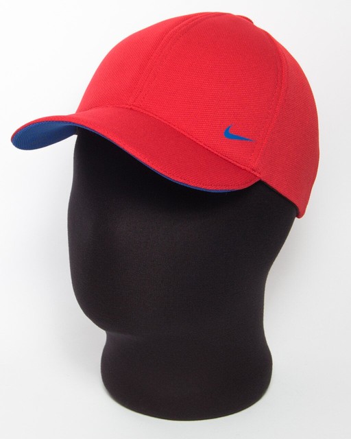 Червона кепка бейсболка з емблемою "Nike" і подкозирьком кольору електрик лакоста шестиклинка