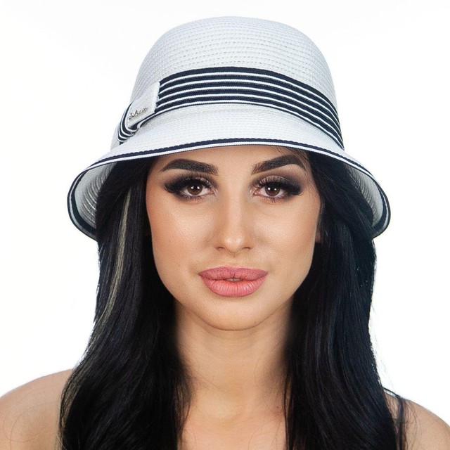 Жіночі капелюшки білого кольору з бантом збоку і чорним оздобленням D 168-02.01