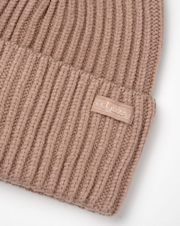 Шапка Хортон сливова