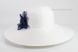 Білий капелюх з синьою квіткою D 169-02.05