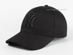 Бейсболка с вышивкой NY черная