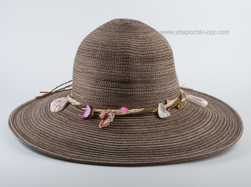 Коричневий капелюх з красивим оригінальним декором D 180-32