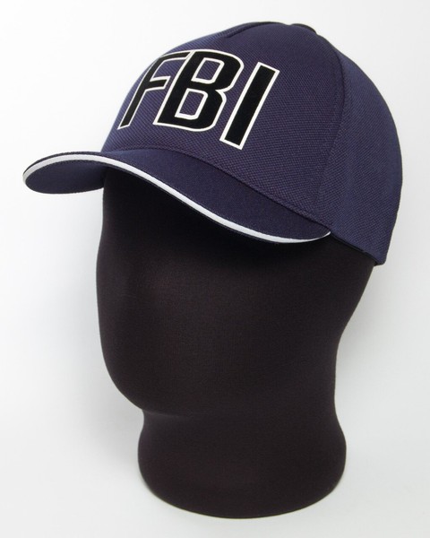Стильна бейсболка темно-синього кольору з чорним логотипом "FBI" Лакоста п'ятиклинка