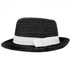 Шляпа Федора черного цвета.