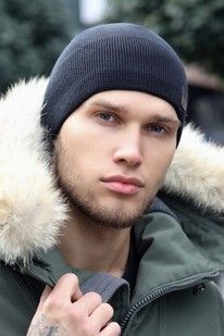 В'язана чоловіча шапка Клінт чорна арт.4812