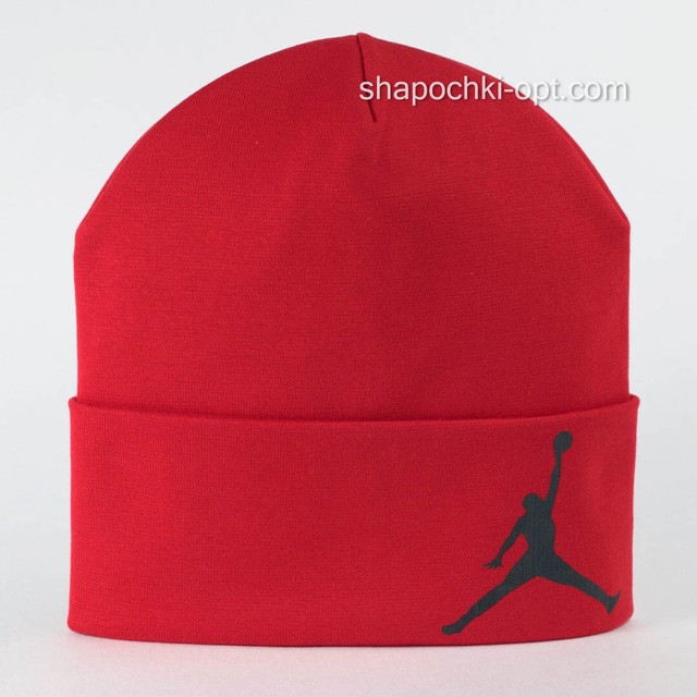 Красная трикотажная шапка Джордан