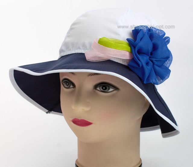 Шляпка для девочки Лилиан белая с синим полем