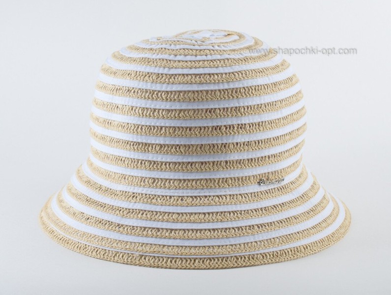 Стильная шляпка для города бежевого цвета D 076-10