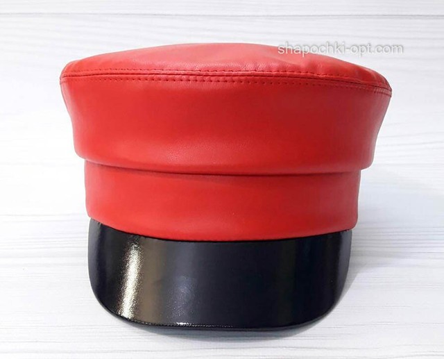 Модна кепка зі штучної шкіри червоного кольору Aolika Aolika К-107-05
