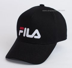 Бейсболка с большим логотипом Fila черного цвета