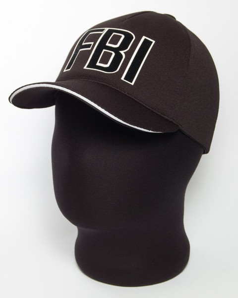 Стильная черная бейсболка с черным логотипом "FBI" лакоста пятиклинка