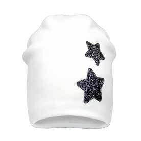 Молочная шапка с звездочками